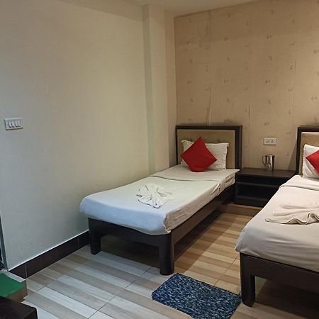 Hotel Serene Шилонг Екстериор снимка