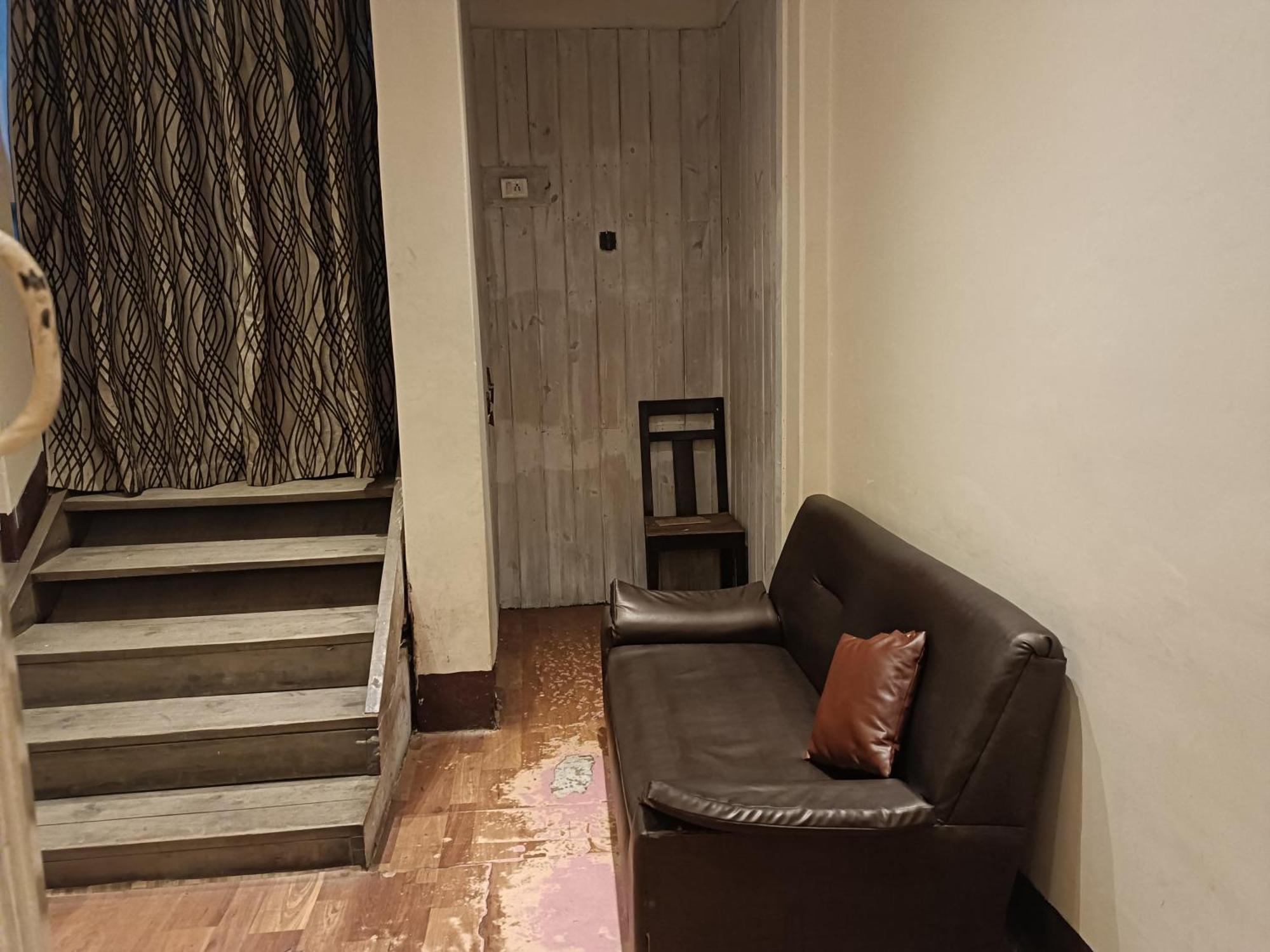Hotel Serene Шилонг Екстериор снимка